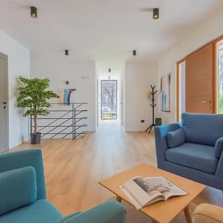 Valpinia Comfortable Holiday فيلة لابين