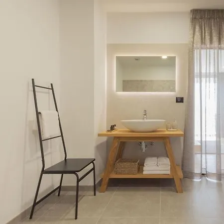 Valpinia Comfortable Holiday * لابين